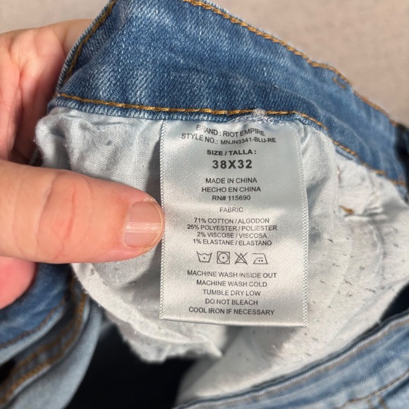 Riot Empire Jeans Men Fit 38x30 Slim Tapered Fit Light Wash Distressed Denim Y2K - Picture 4 of 12